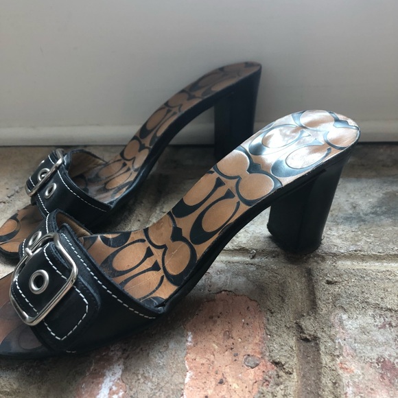 Coach heels - Picture 3 of 3